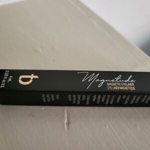 Magnitude Magnetic Eyeliner - Bold Black